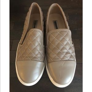 Steve Madden slip ons